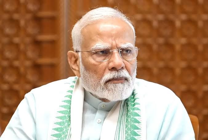জন্মশতবর্ষে মহানায়ককে শ্রদ্ধার্ঘ্য প্রধানমন্ত্রীর