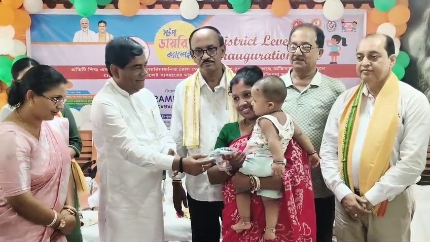  ৬৮ হাজার ৪ ০০ শিশুকে নজরে রেখে পশ্চিম জেলায় স্টপ ডায়রিয়া ক্যাম্পেন শুরু 