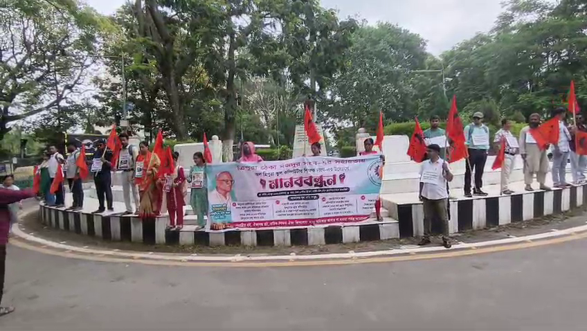  স্কুল কম্পিউটার শিক্ষকদের সার্থে রাজ্যব্যাপী বৃহত্তর আন্দোলনে যাবে বিএমএস 