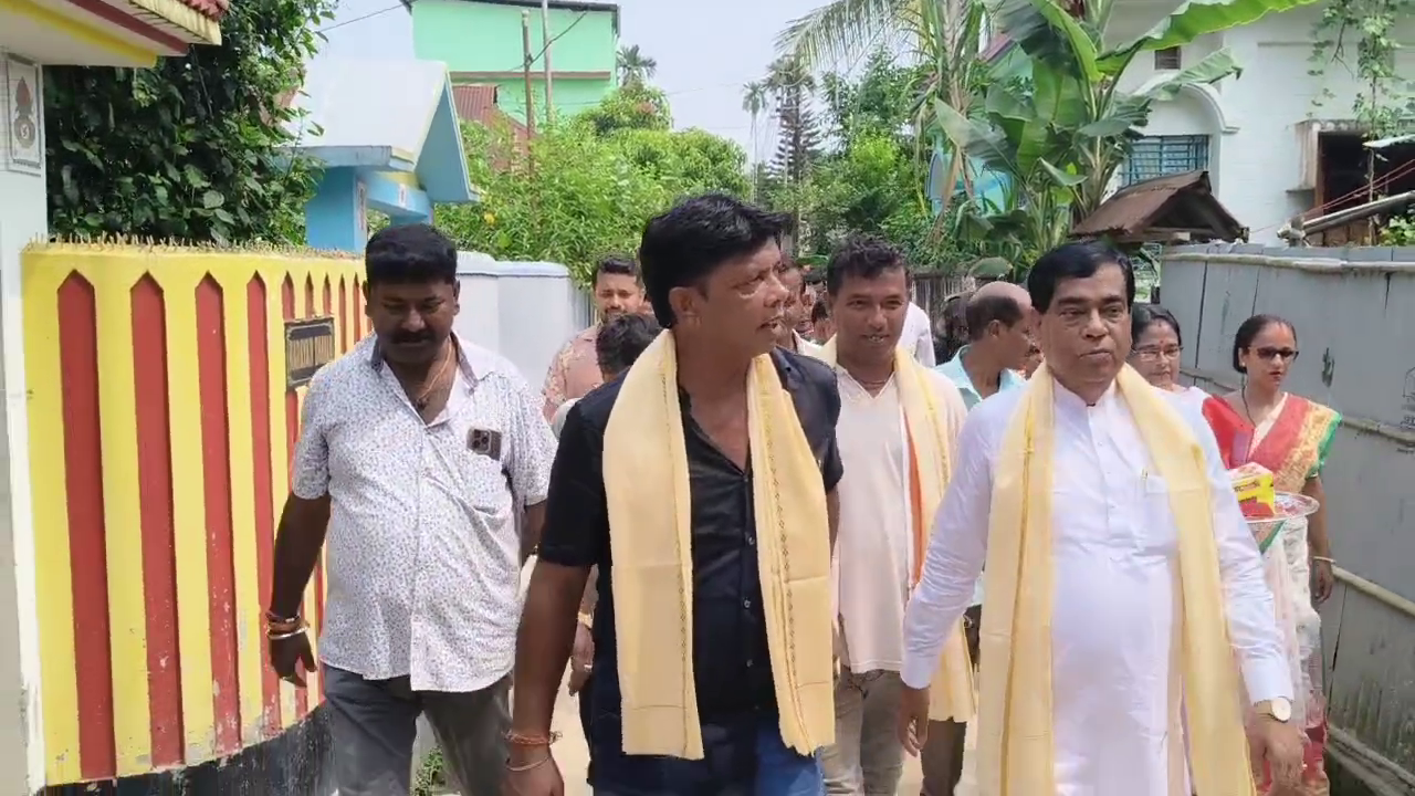 বড়জলার ৩ নম্বর ওয়ার্ডে উন্নয়নমূলক কাজ পরিদর্শনে মেয়র